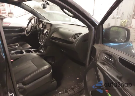 2016 Chrysler Town & Country S from USA, damaged, VIN 2C4RC1HG5GR133438